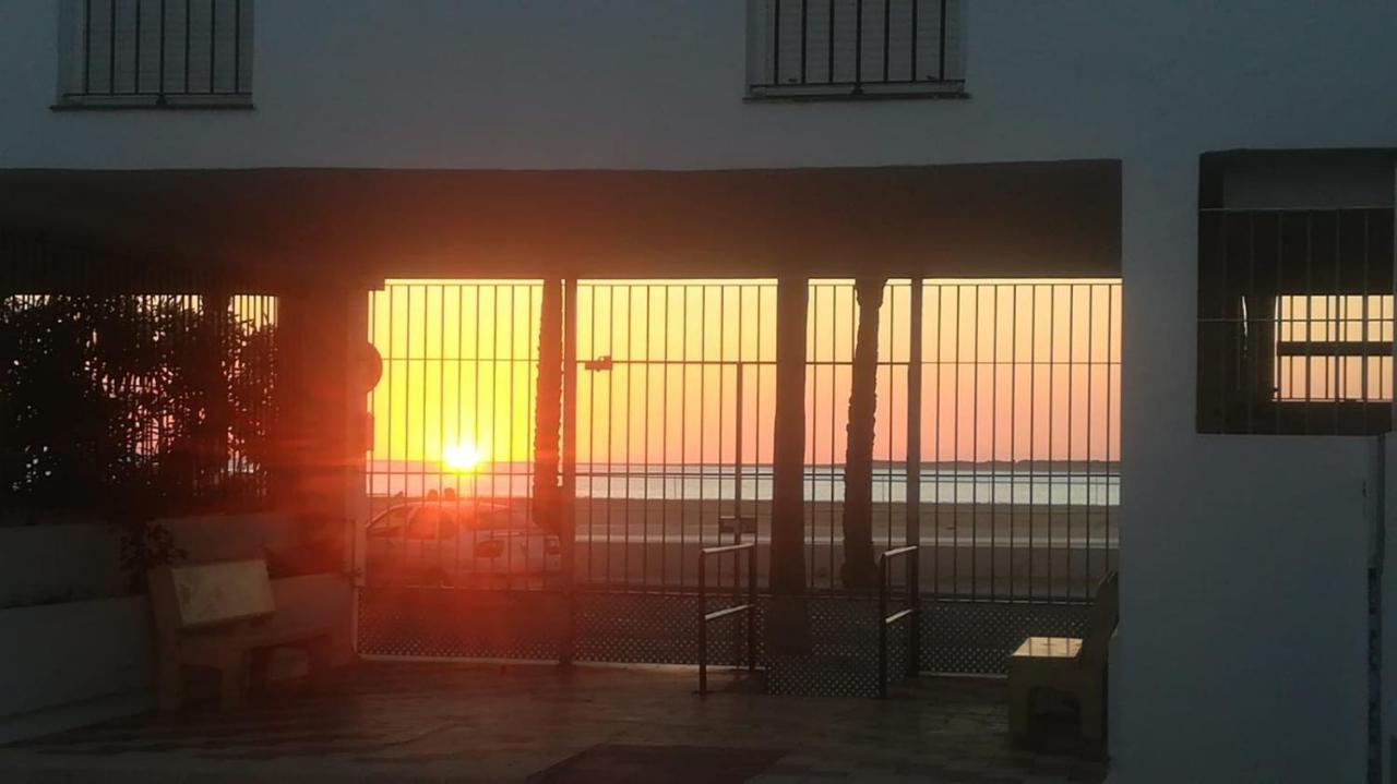 Duplex 4, Primera Linea De Playa 桑卢卡尔-德巴拉梅达 外观 照片